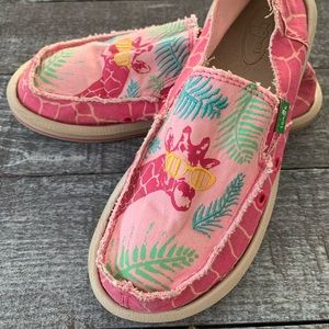 Sanuk Girls Sidewalk Surfer Giraffe Print